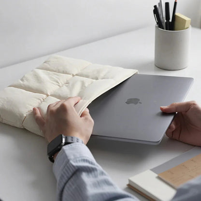 Lunviah® Mıknatıslı Laptop Kılıfı